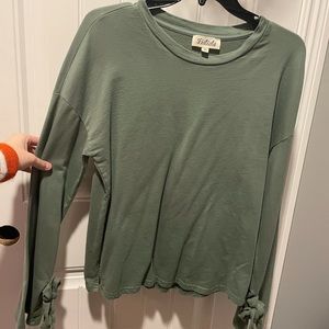 Green crewneck with ties